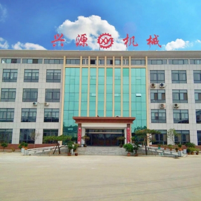 以科技創(chuàng)新為引領(lǐng)、先進(jìn)制造業(yè)為骨干